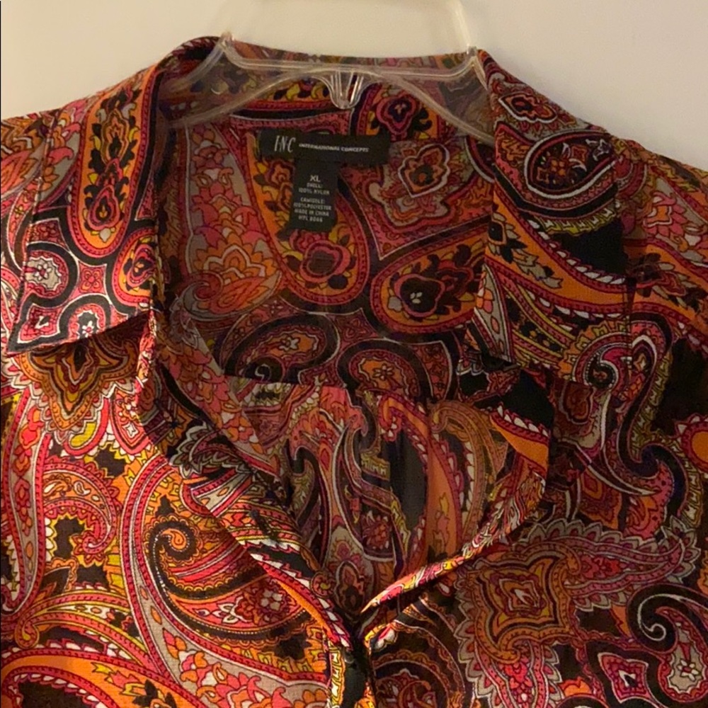 This is a beautiful INC tunic